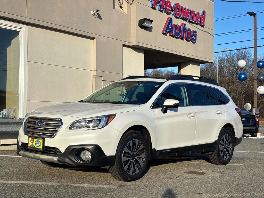 2017 SUBARU Outback