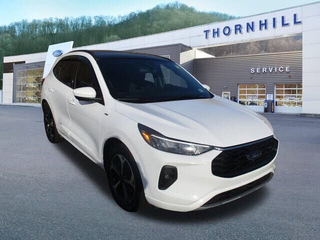 2023 FORD Escape