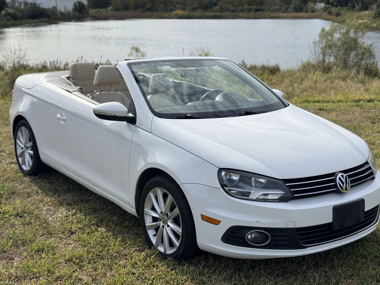 2014 VOLKSWAGEN Eos