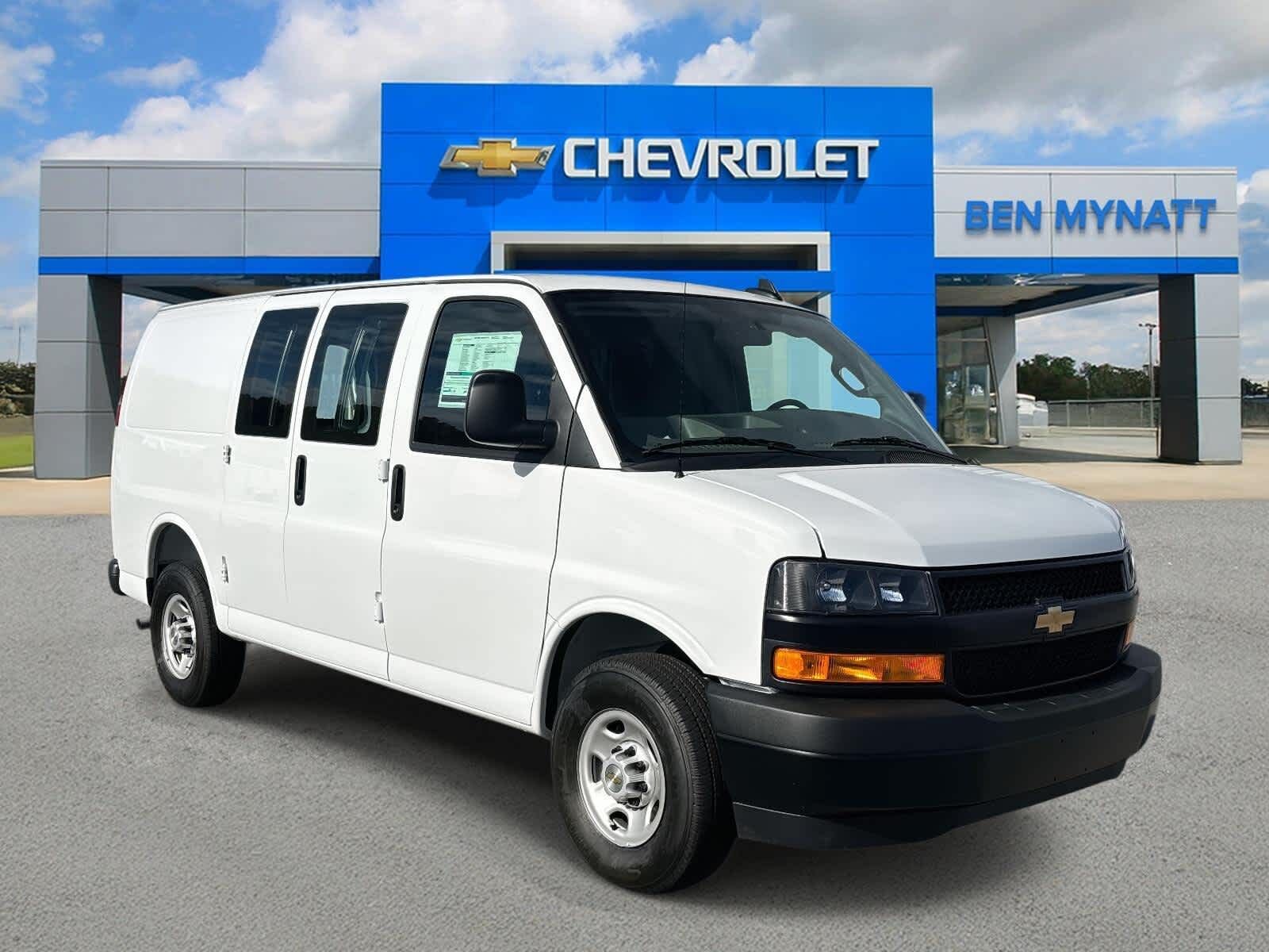 2025 CHEVROLET Express
