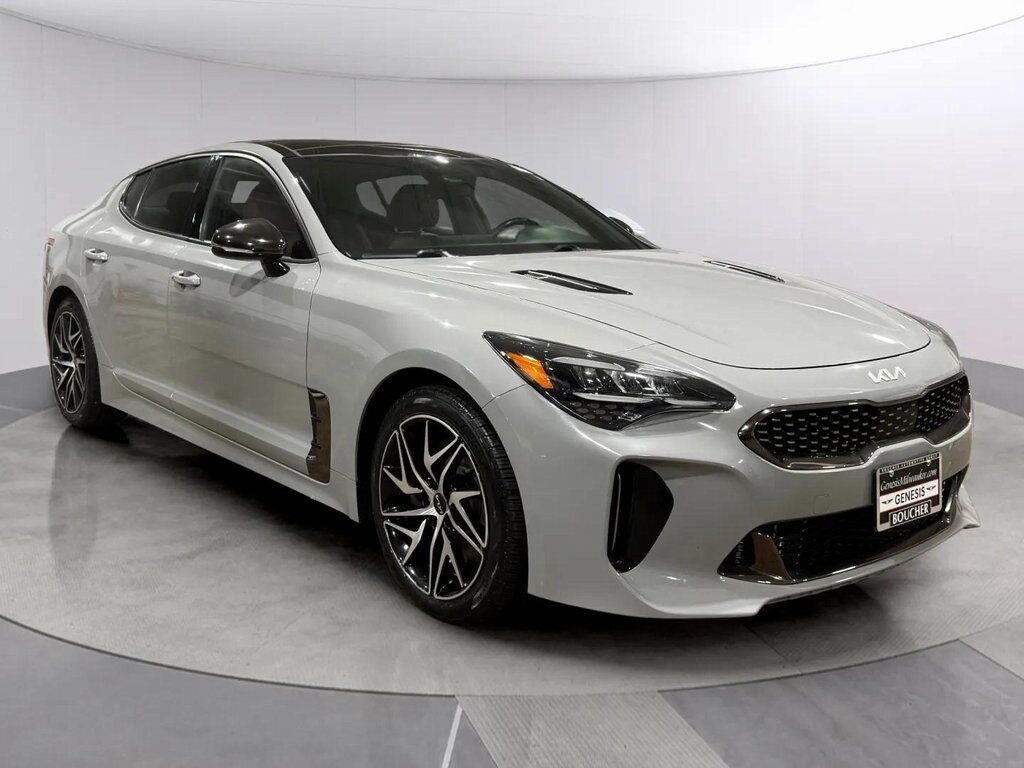 2022 KIA Stinger