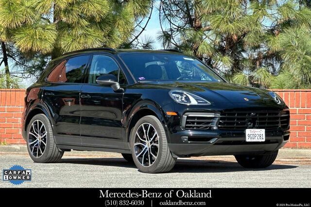 2023 PORSCHE Cayenne