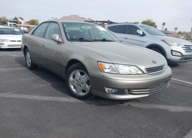 Lexus ES