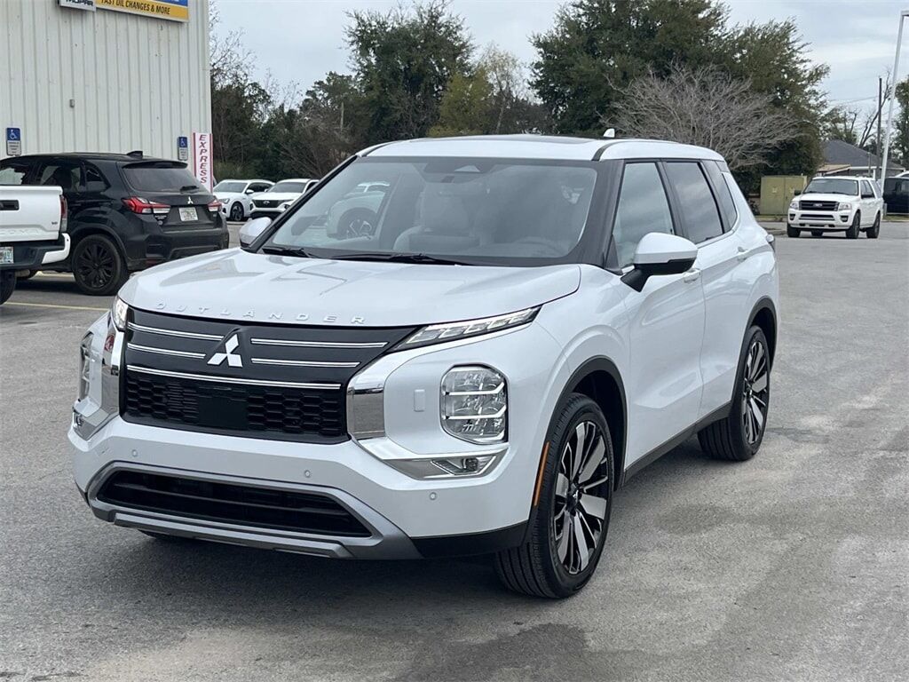 2026 MITSUBISHI Outlander