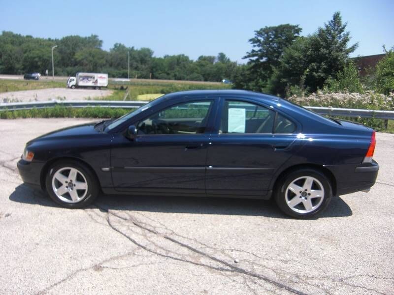 2002 VOLVO S60