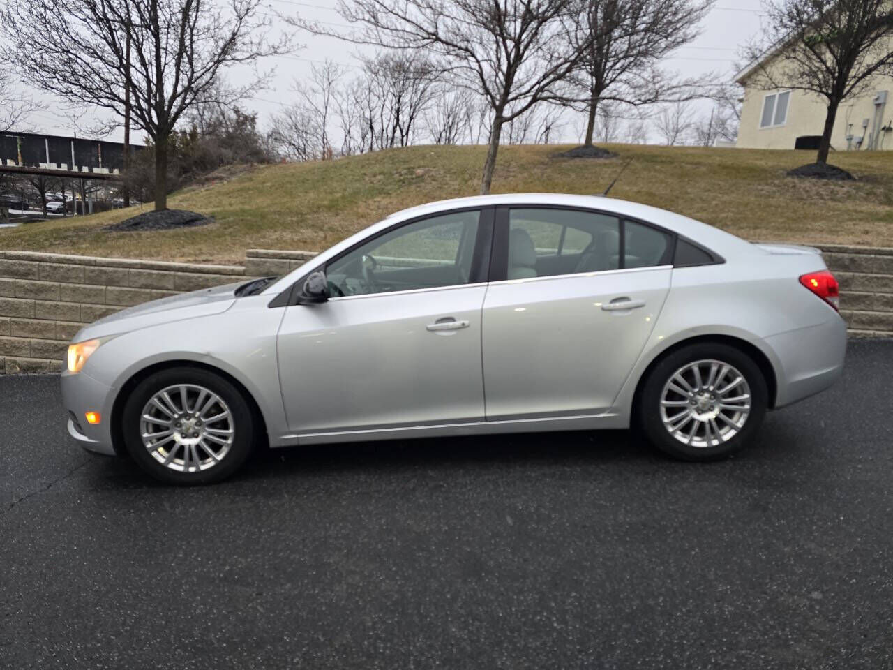 2011 CHEVROLET Cruze