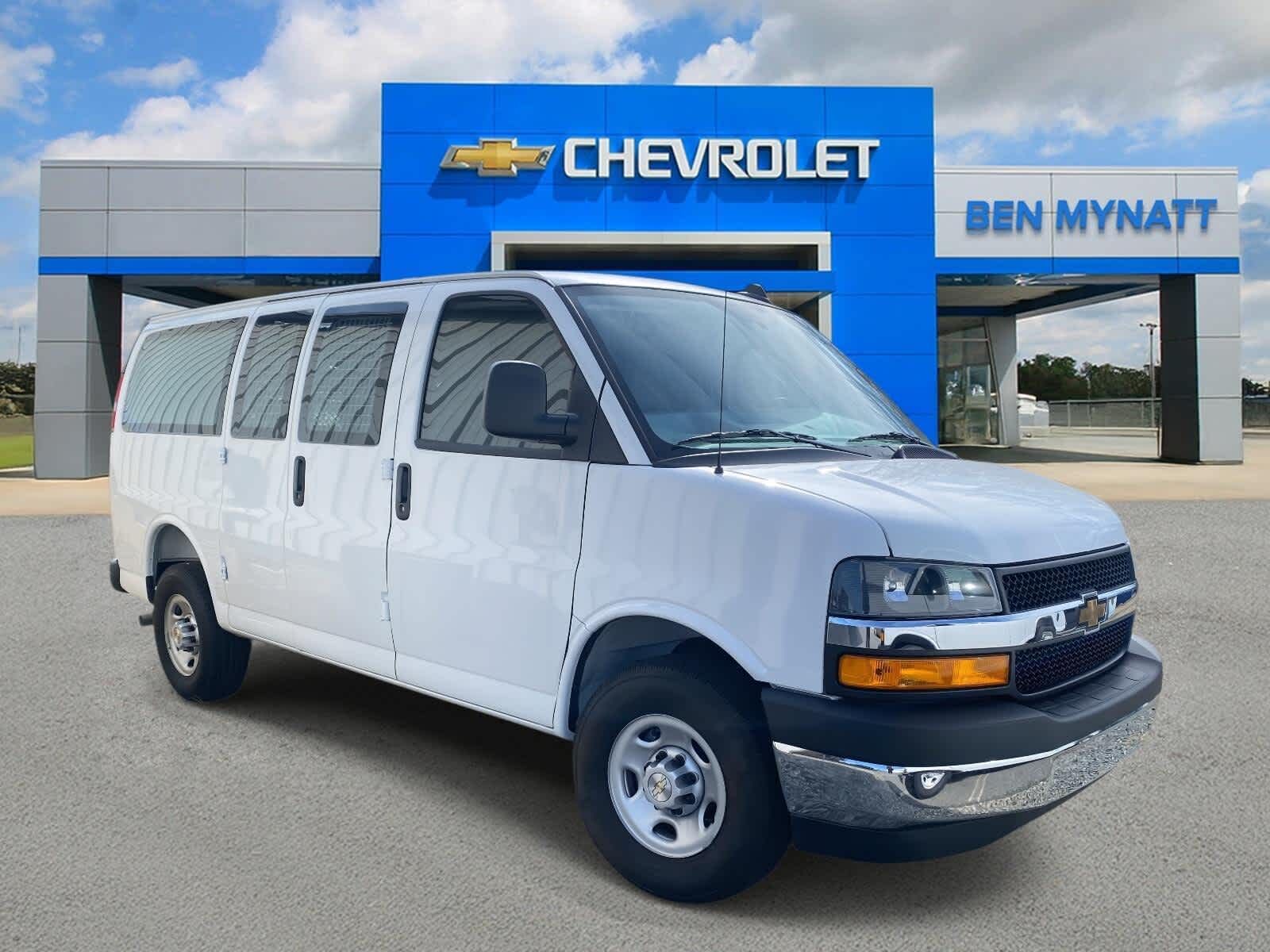 2025 CHEVROLET Express