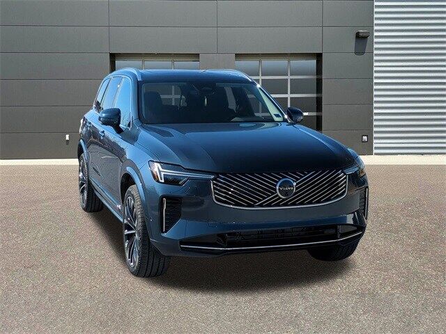 2026 VOLVO XC90