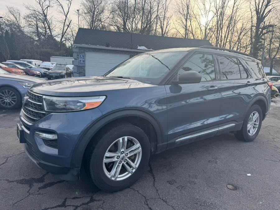 2021 FORD Explorer