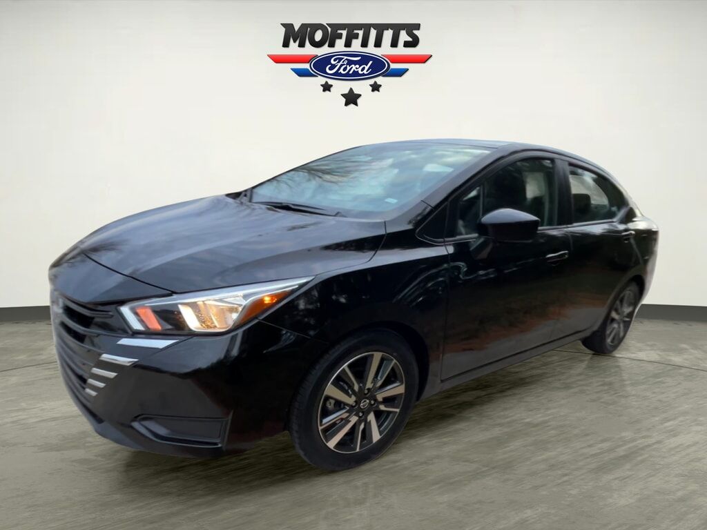 2023 NISSAN Versa