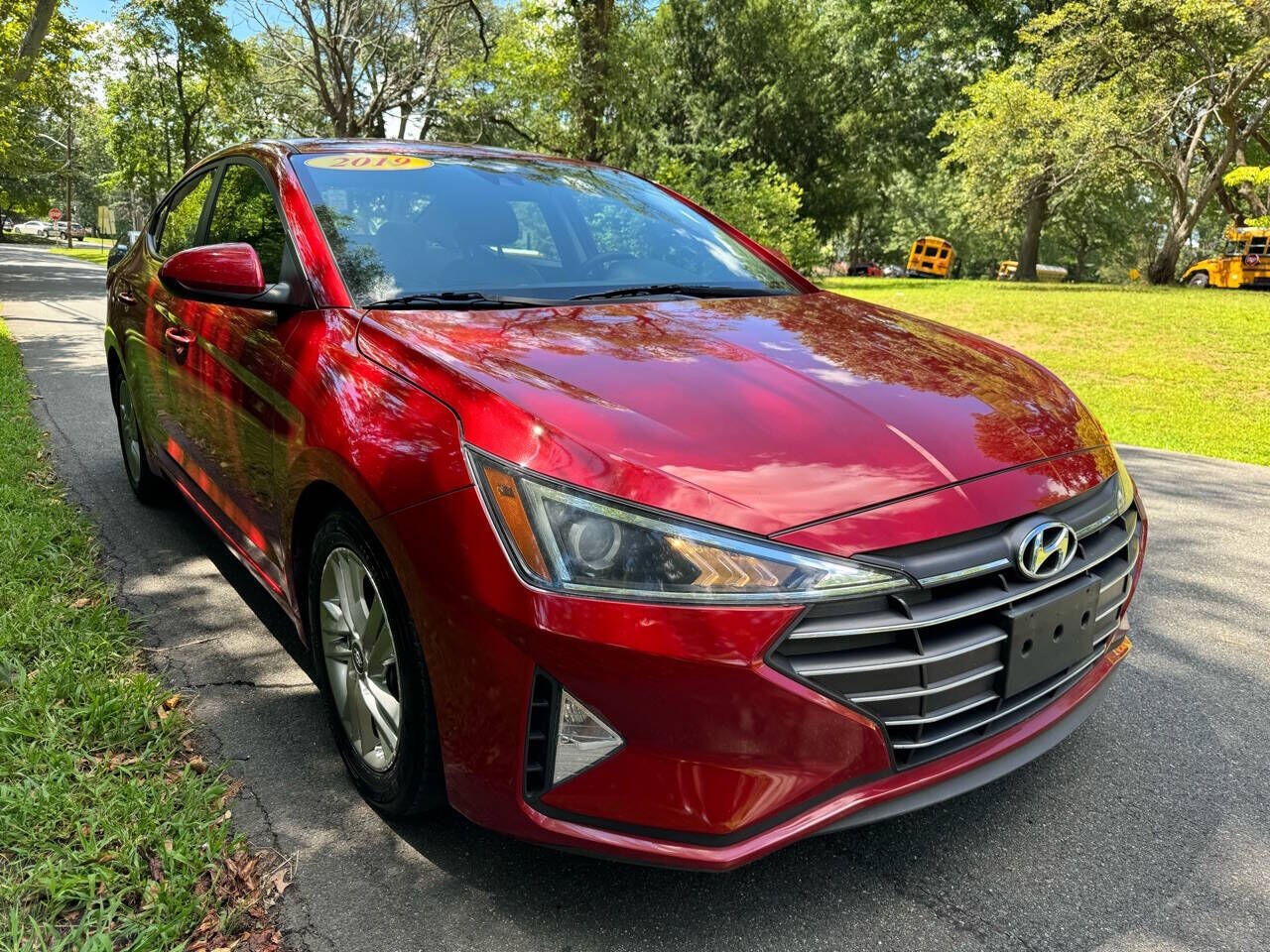 2019 HYUNDAI Elantra