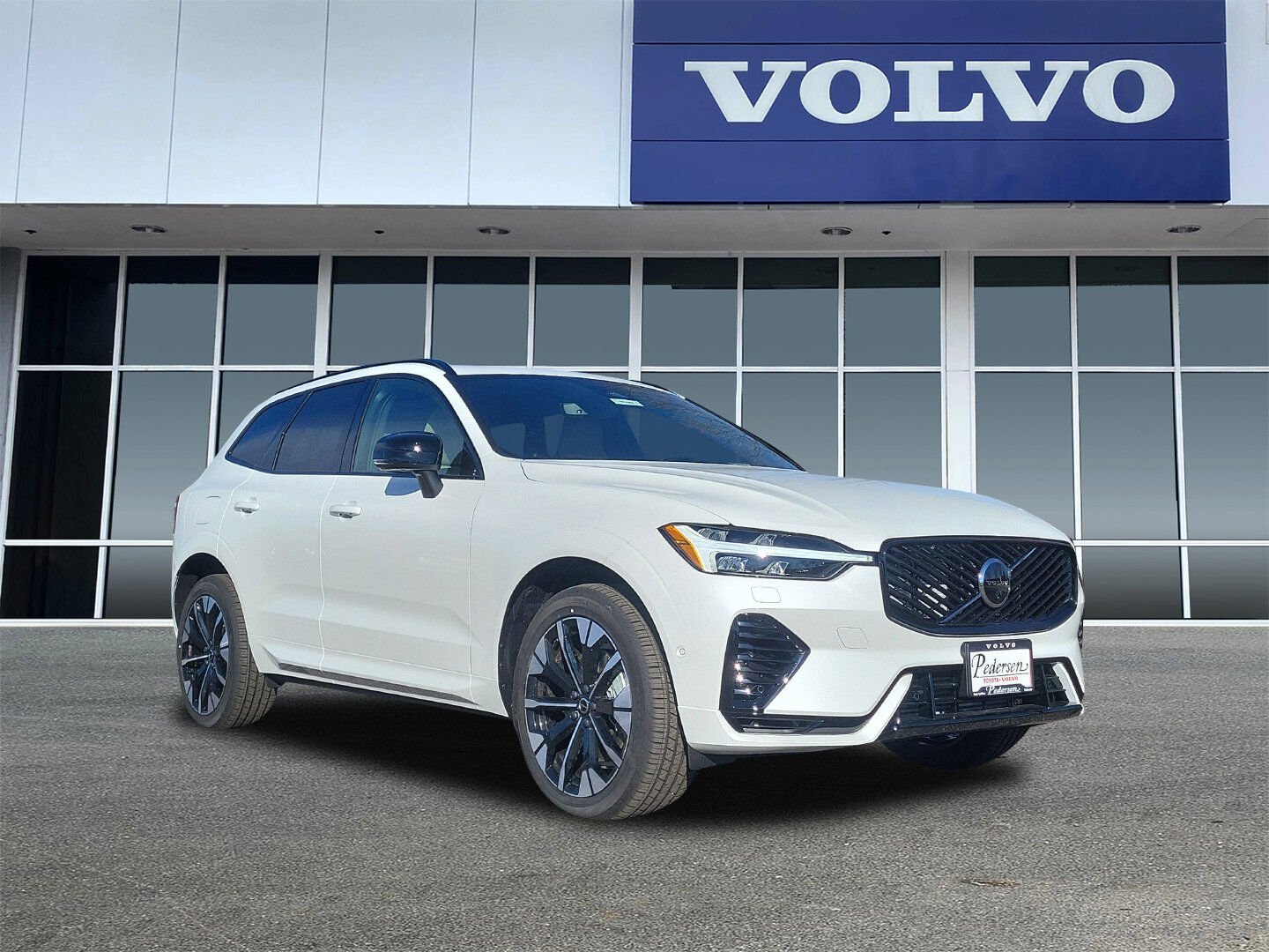 2026 VOLVO XC60