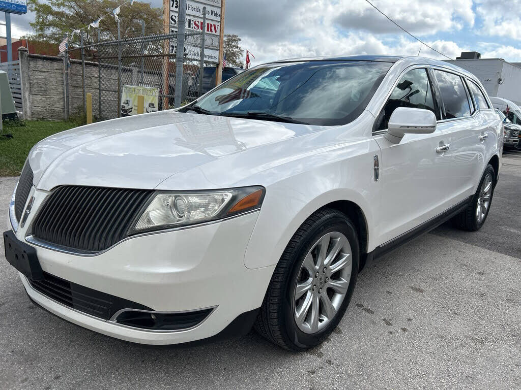 2013 LINCOLN MKT