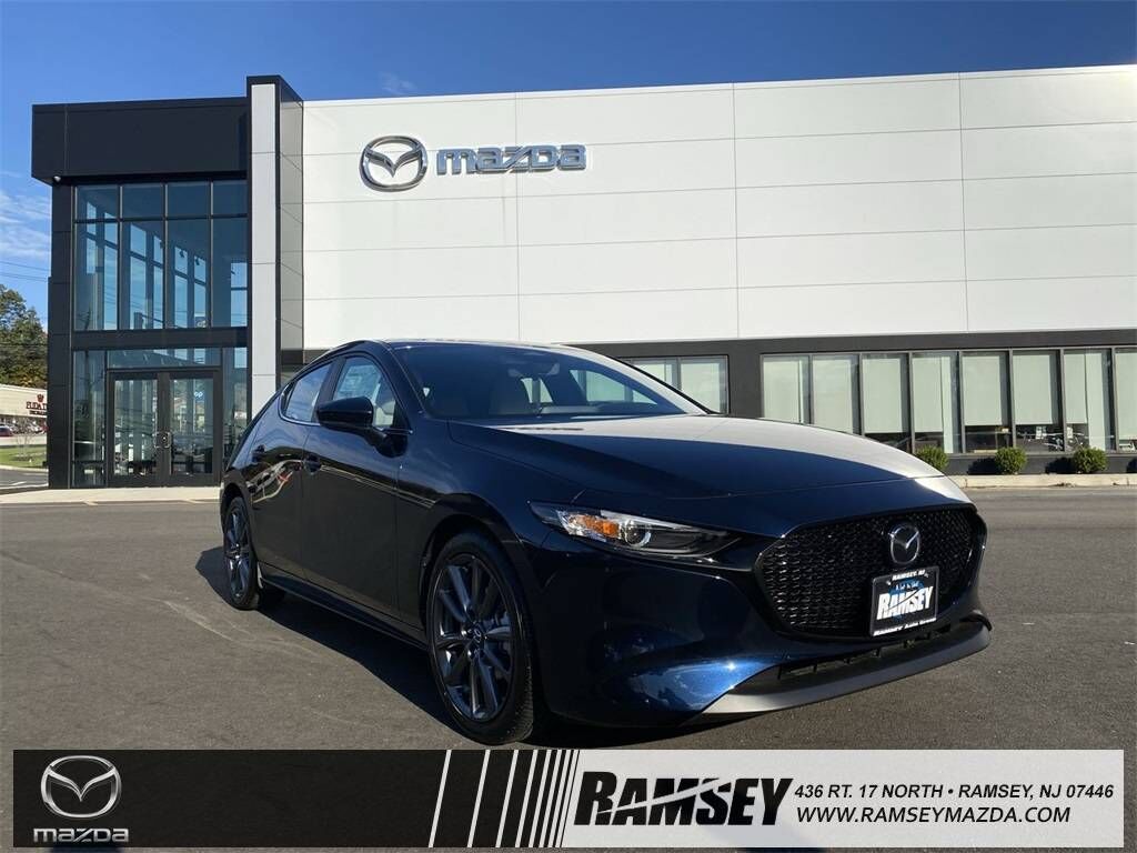 2024 MAZDA Mazda3