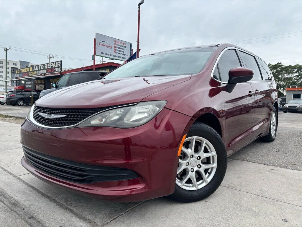 2017 CHRYSLER Pacifica