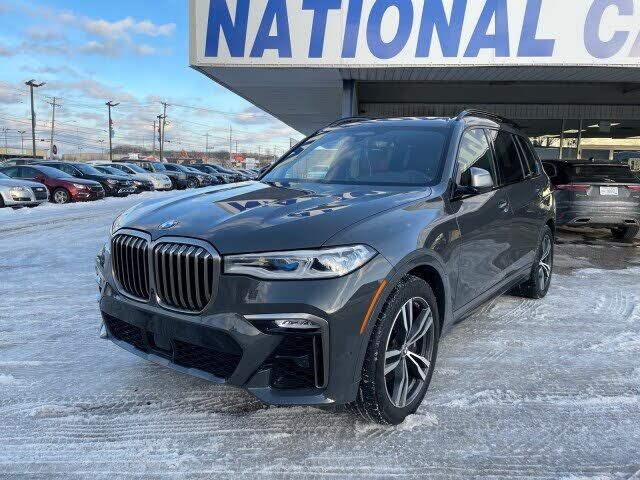 2022 BMW X7