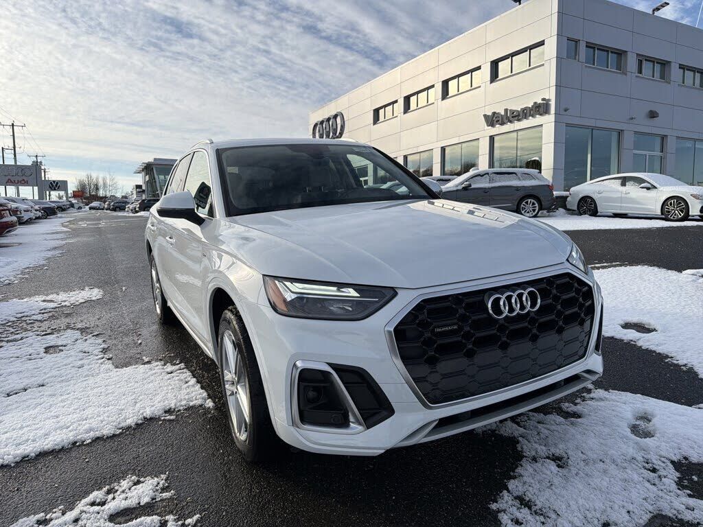 2024 AUDI Q5 e