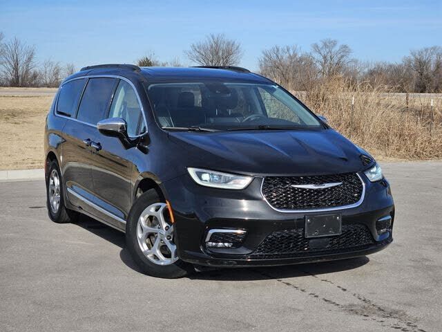 2023 CHRYSLER Pacifica