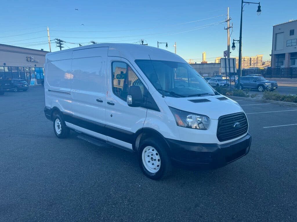 2019 FORD Transit