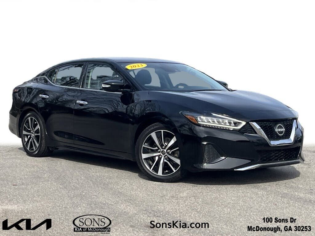 2023 NISSAN Maxima