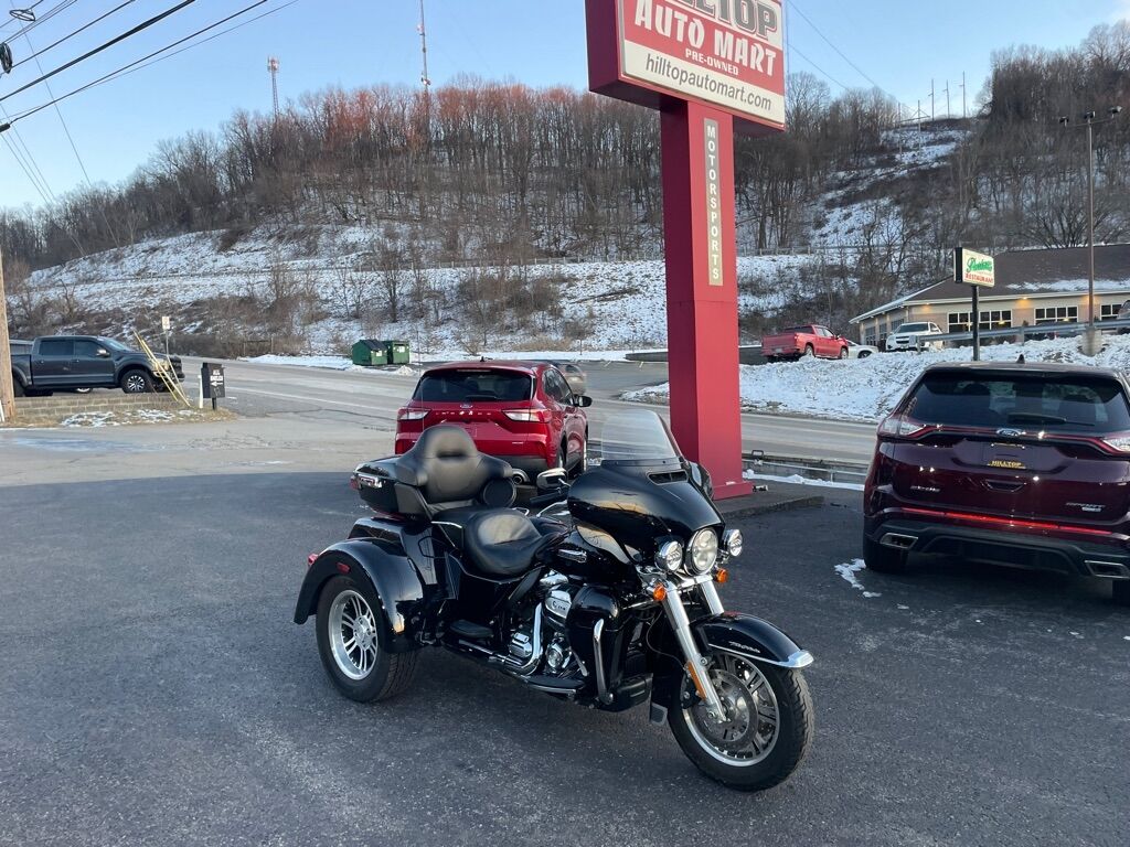 2021 HARLEY DAVIDSON FLHTCUTG / Tri Glide Ultra