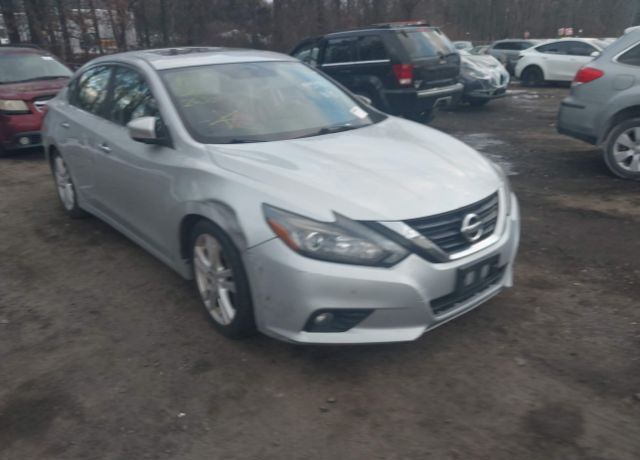 2017 NISSAN Altima