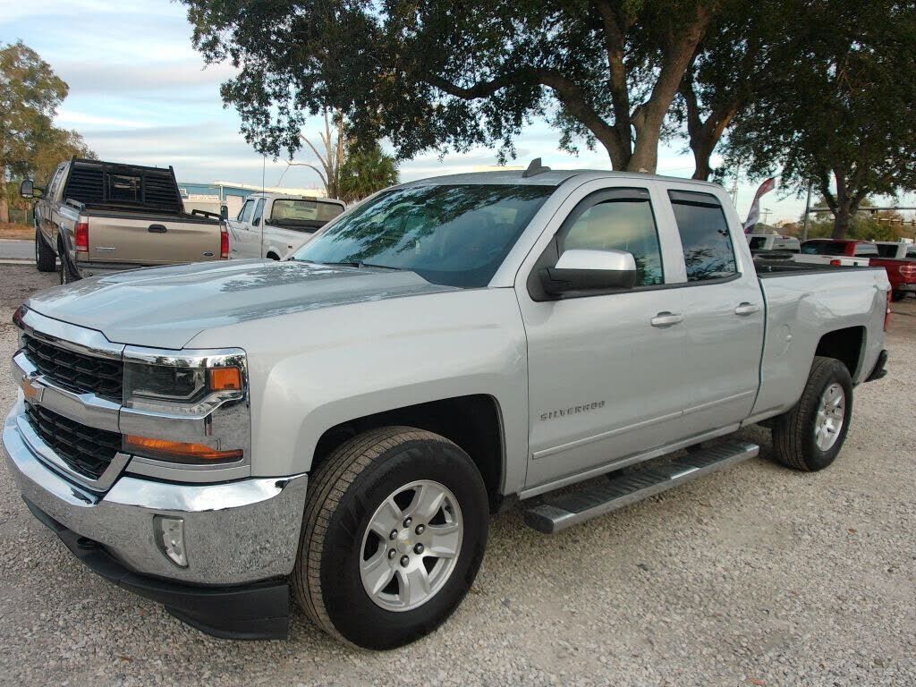2017 CHEVROLET Silverado
