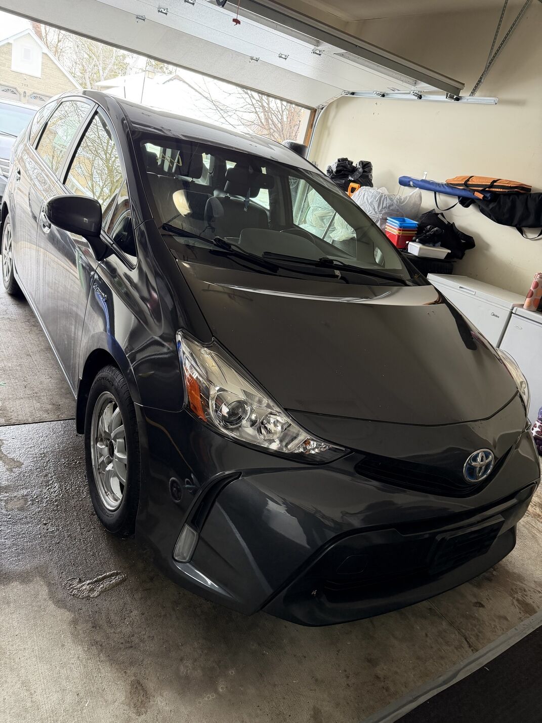 Toyota Prius V