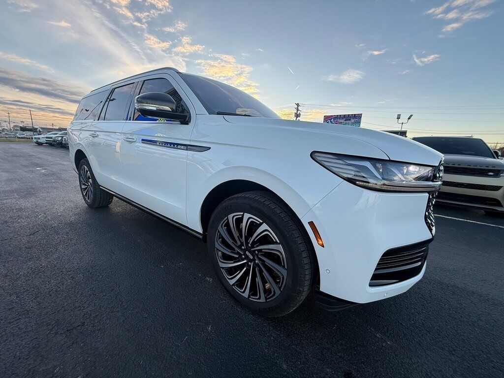 2025 LINCOLN Navigator L