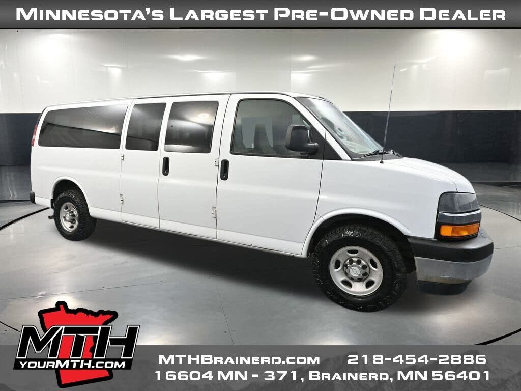 2017 CHEVROLET Express