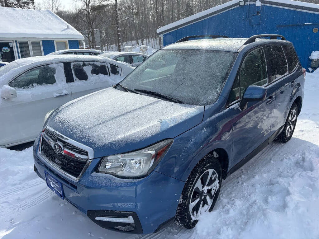 2018 SUBARU Forester