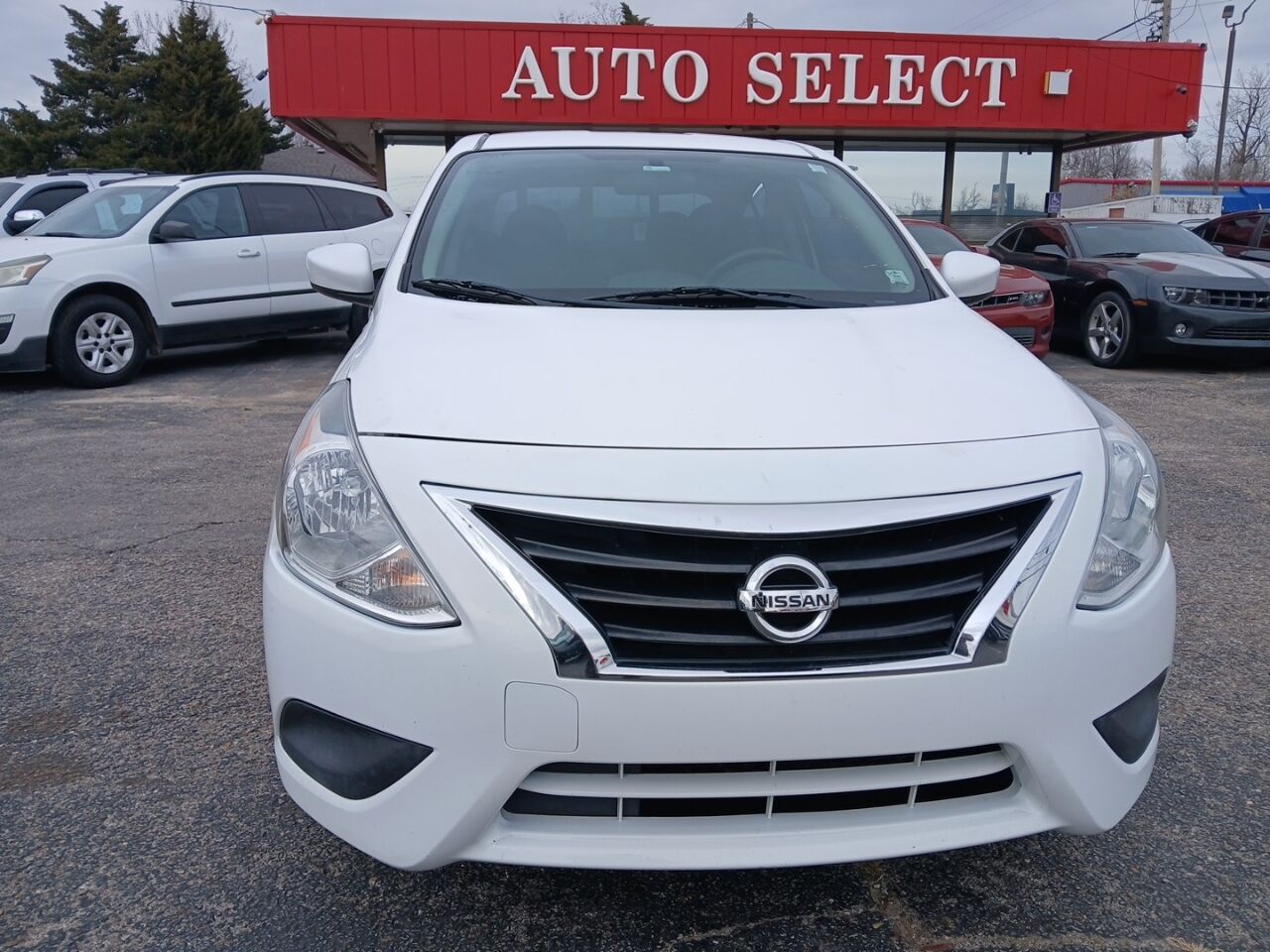 2019 NISSAN Versa