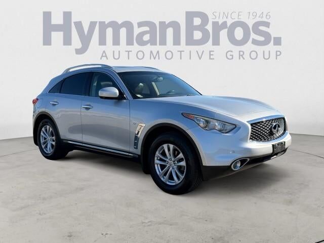 2017 INFINITI QX70
