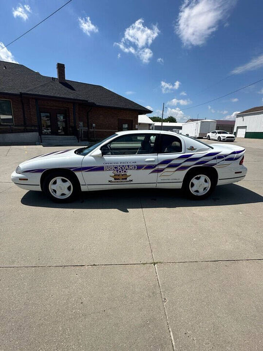 1995 CHEVROLET Monte Carlo
