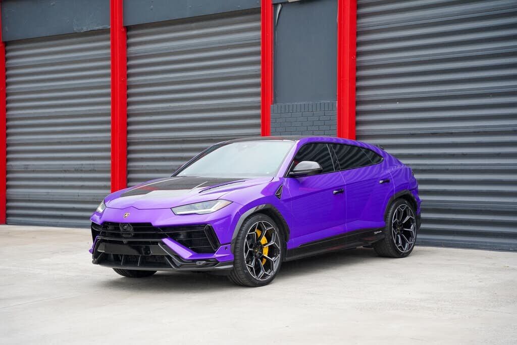 2024 LAMBORGHINI URUS