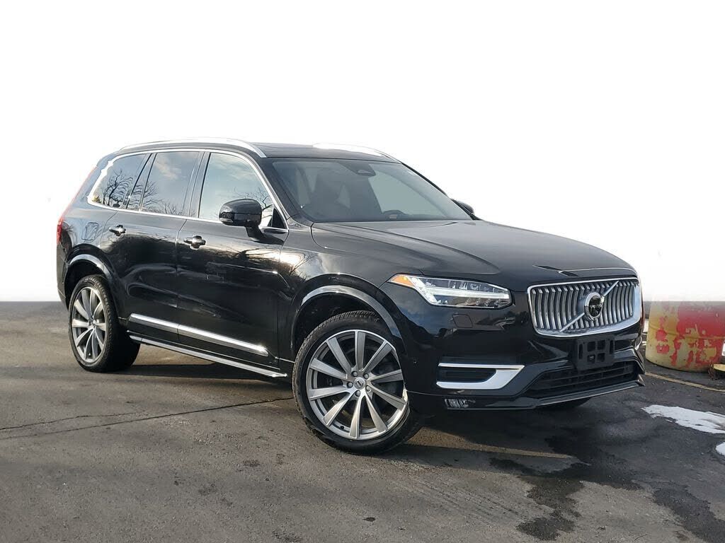 2023 VOLVO XC90