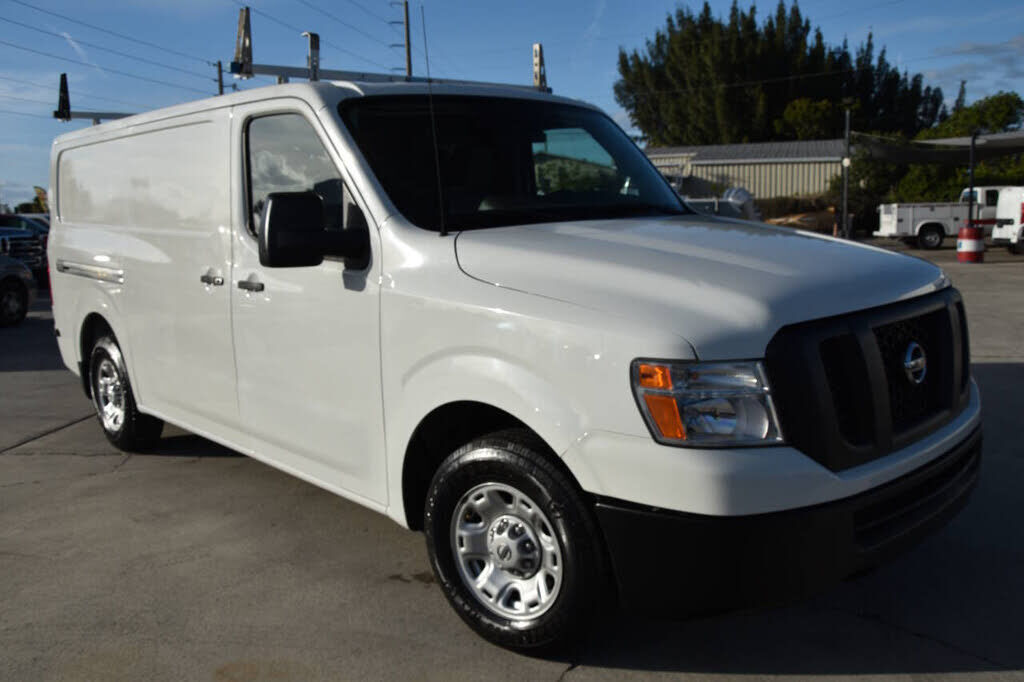 2018 NISSAN NV