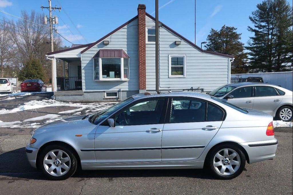 2005 BMW 3 Series