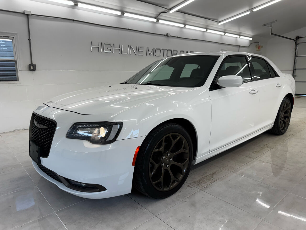 2016 CHRYSLER 300