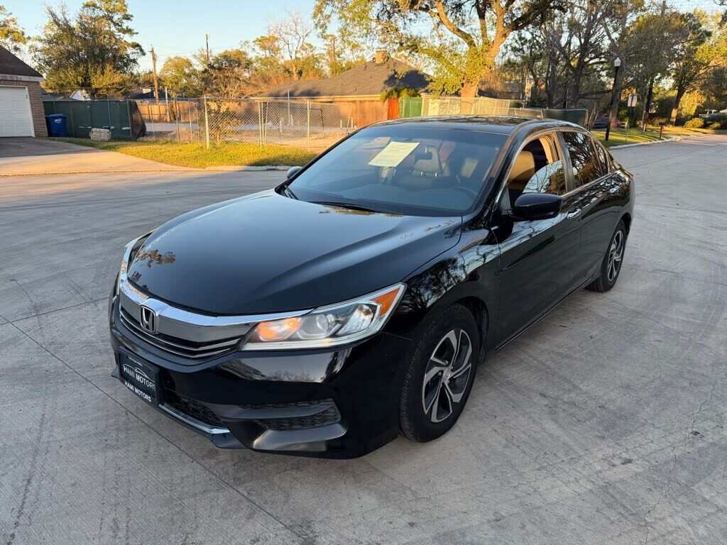 2017 HONDA Accord