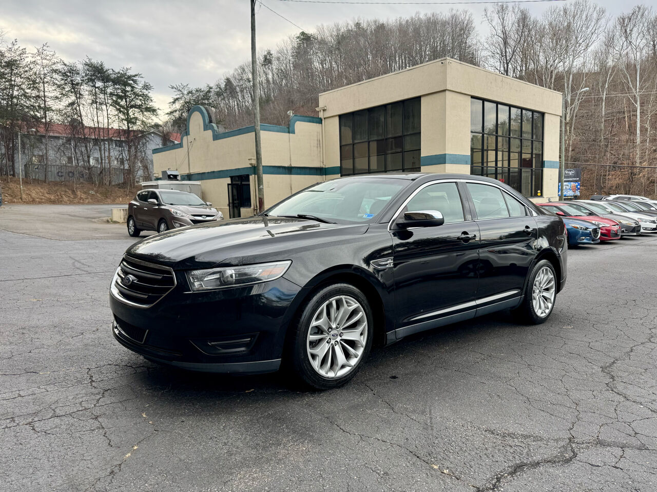2018 FORD Taurus
