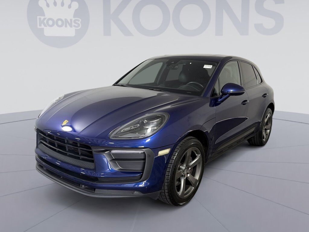 2022 PORSCHE Macan