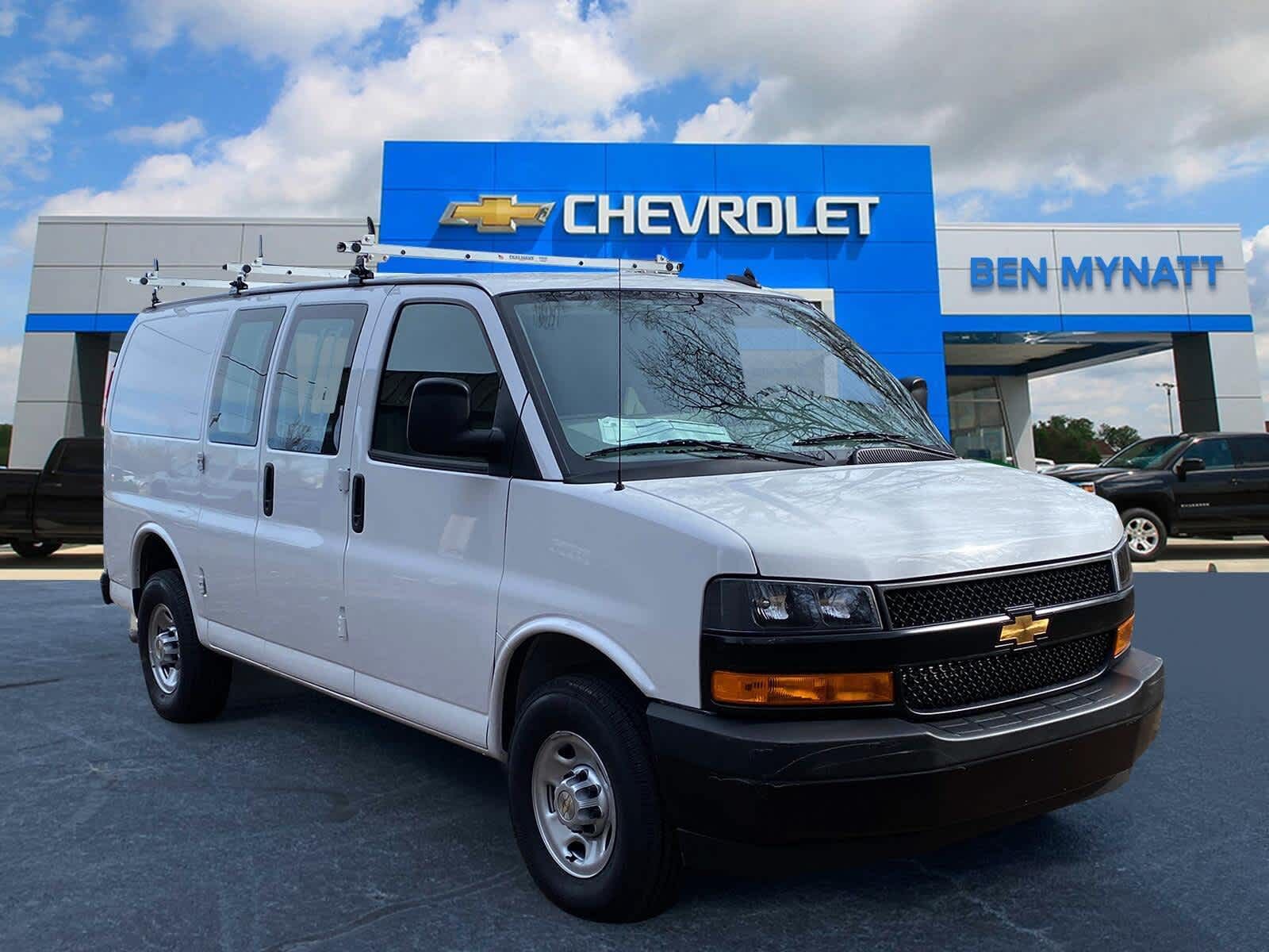 2024 CHEVROLET Express