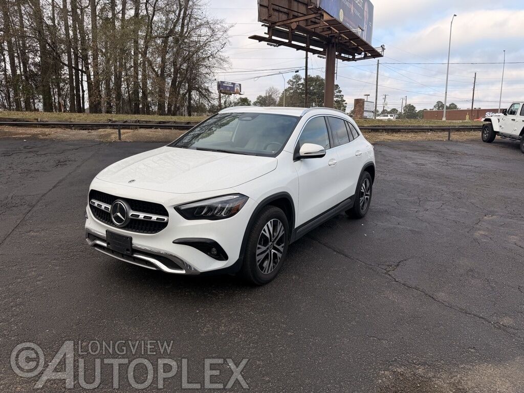 2025 MERCEDES-BENZ GLA-Class