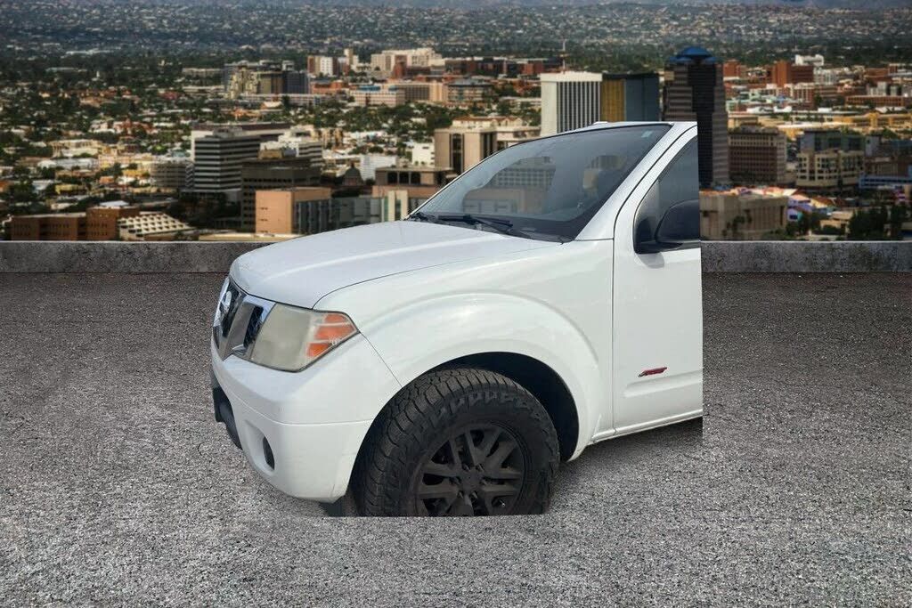 2017 NISSAN Frontier