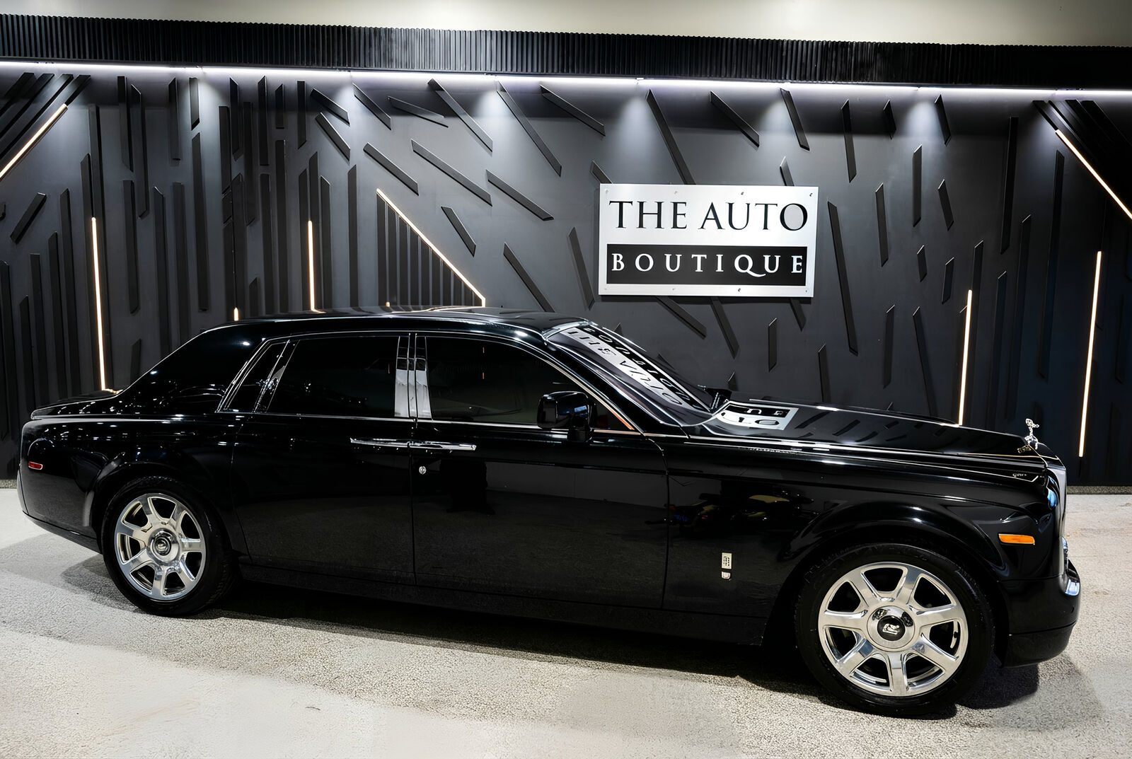 Rolls-Royce Phantom
