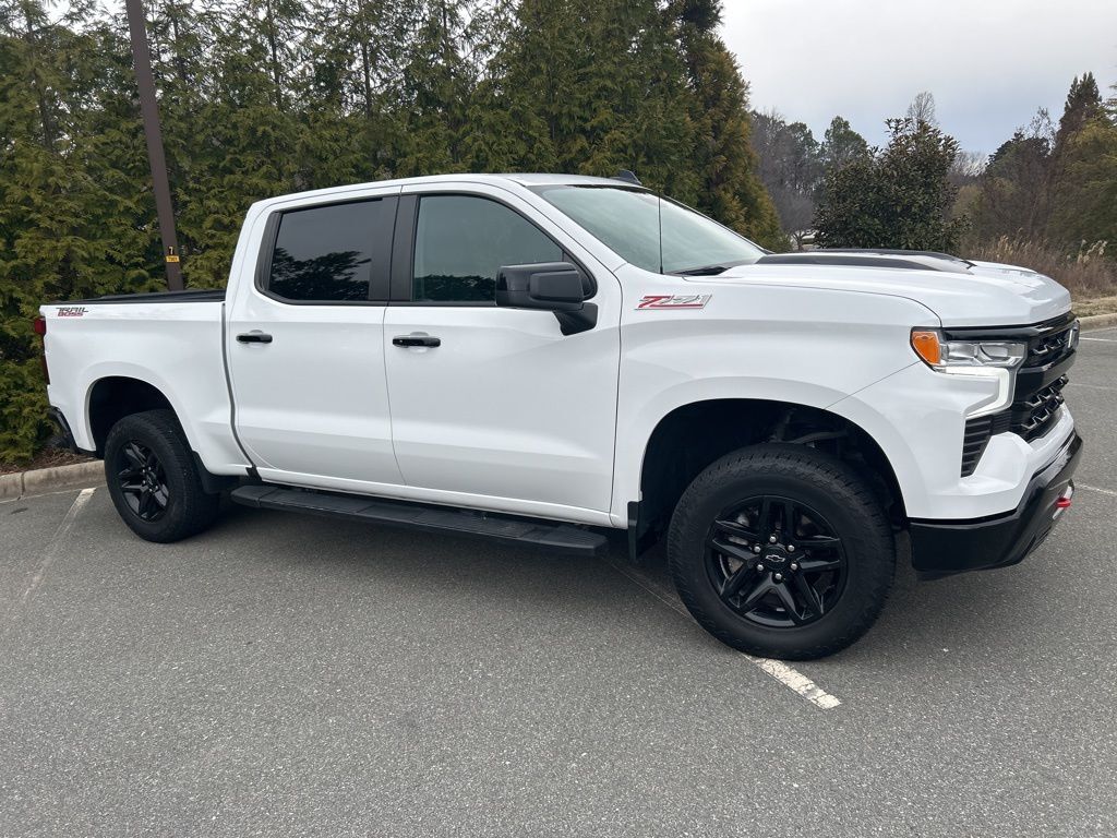 2023 CHEVROLET Silverado