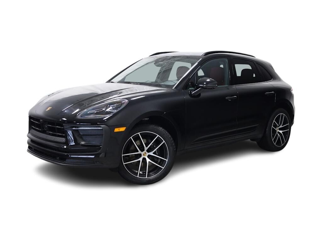 2025 PORSCHE Macan
