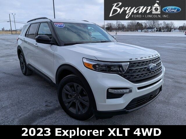 2023 FORD Explorer