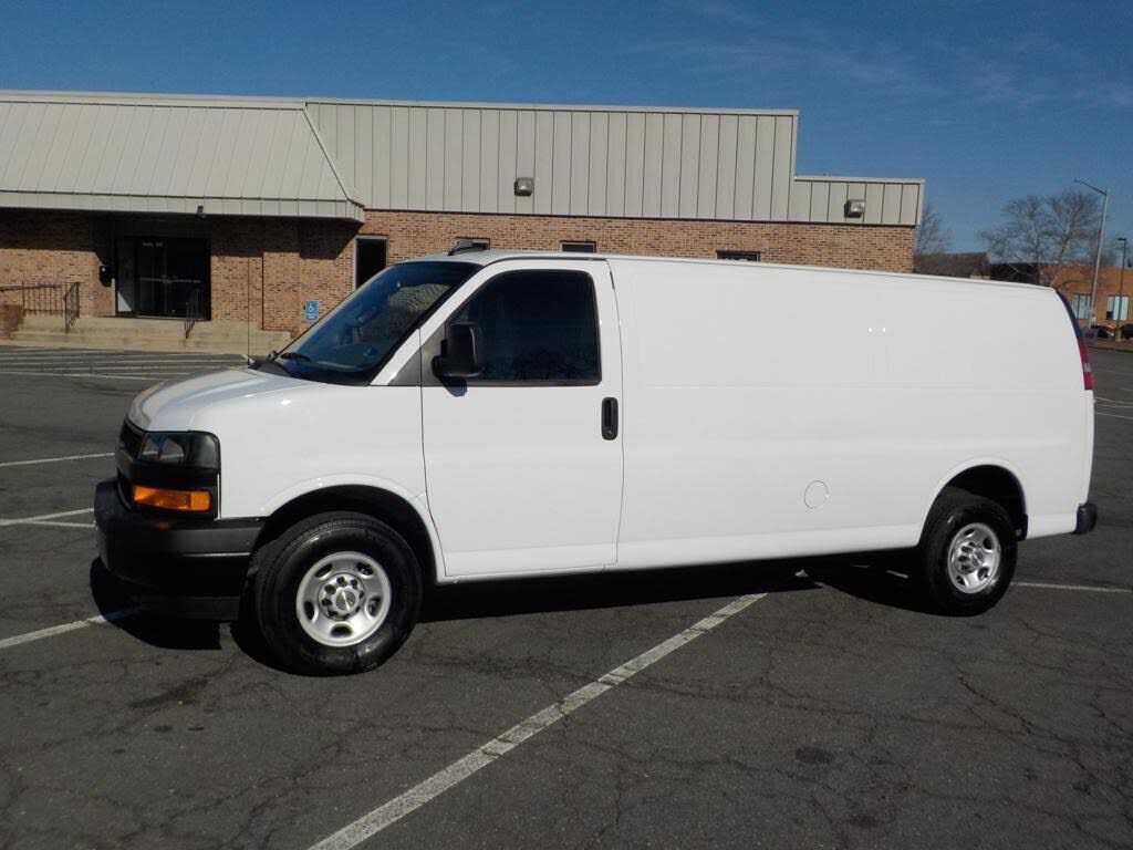 2024 CHEVROLET Express